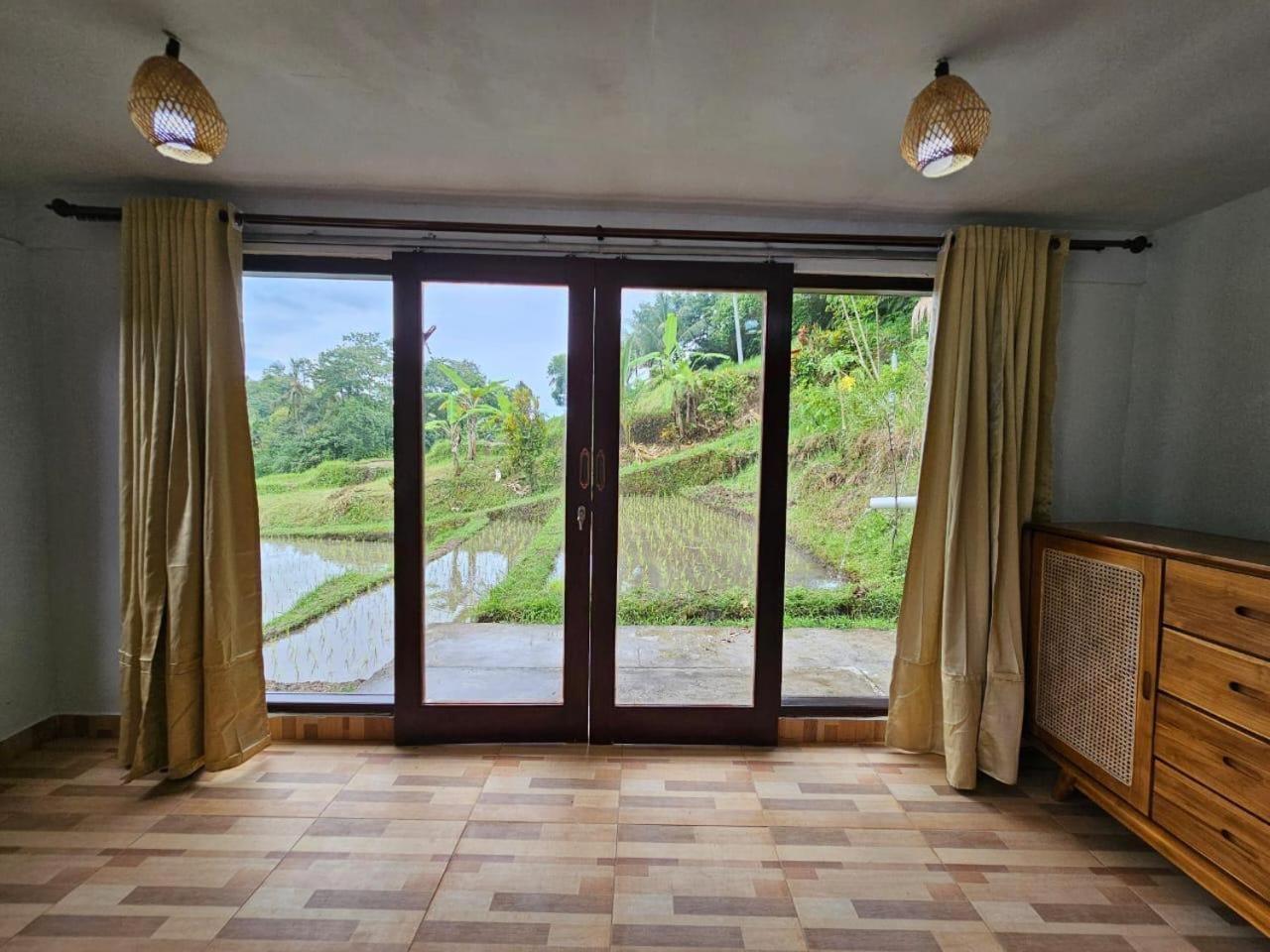 Villa Umauthu Bali à Selemadeg Extérieur photo